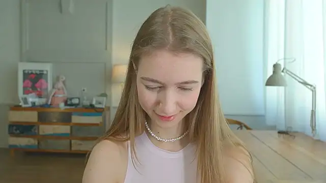 solar bella online show from February 8, 11:01 am