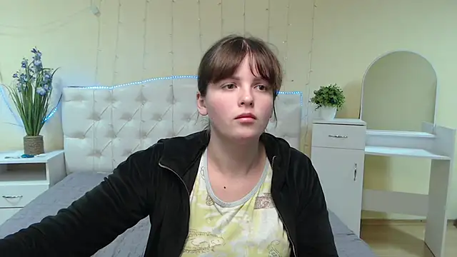 Snapshot of StaceyLex chatting on February 4, 6:36 am StaceyLex online show from February 4, 6:36 am