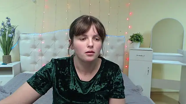 Snapshot of StaceyLex chatting on February 4, 3:57 pm StaceyLex online show from February 4, 3:57 pm