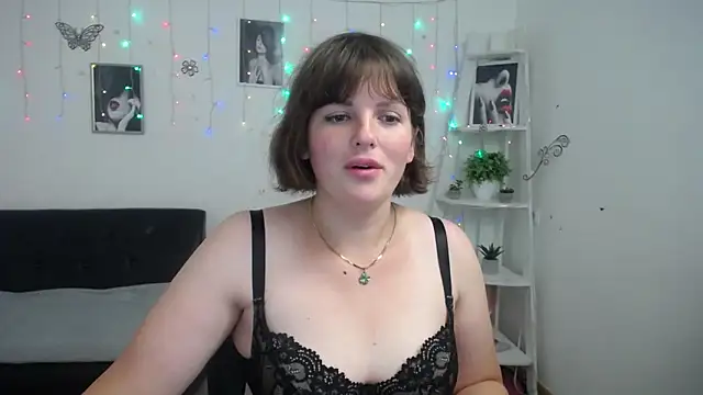 Snapshot of StaceyLex chatting on September 10, 5:29 am StaceyLex online show from September 10, 5:29 am