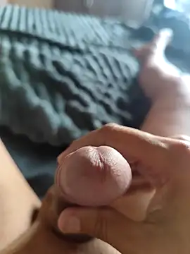 Snapshot of mirrowhot chatting on October 14, 3:24 pm mirrowhot online show from October 14, 3:24 pm