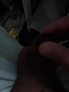 Snapshot of mirrowhot chatting on December 1, 4:06 am mirrowhot online show from December 1, 4:06 am