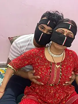 Snapshot of mickey_love chatting on March 2, 11:29 am mickey love online show from March 2, 11:29 am