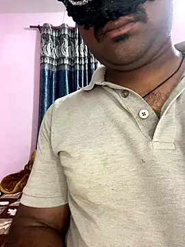 Snapshot of mickey_love chatting on November 1, 3:58 pm mickey love online show from November 1, 3:58 pm