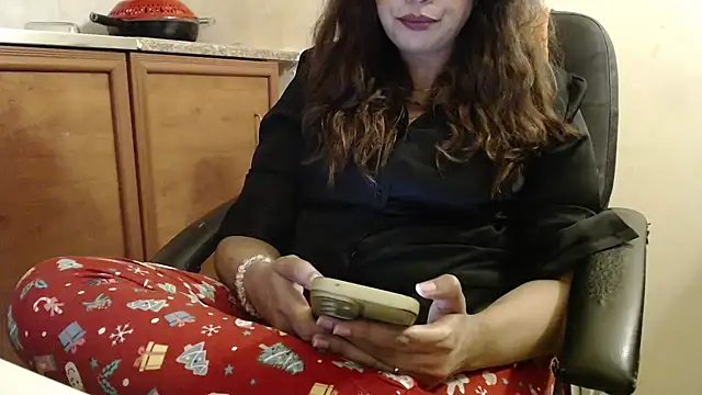 Snapshot of pareeti chatting on September 28, 4:23 pm pareeti online show from September 28, 4:23 pm