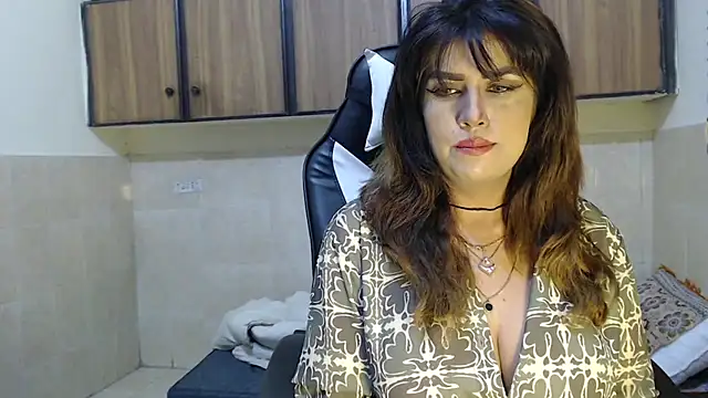 pareeti online show from February 12, 4:57 pm