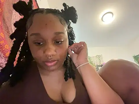 Snapshot of strip4faith chatting on March 13, 2:05 am strip4faith online show from March 13, 2:05 am