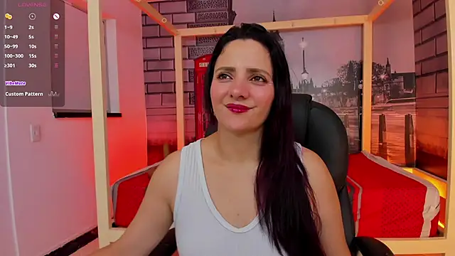 Snapshot of gaby_flow chatting on August 1, 7:40 am gaby flow online show from August 1, 7:40 am