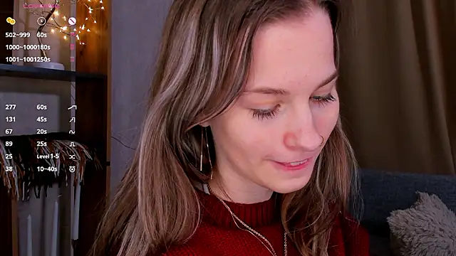 LinaCristonsen online show from December 6, 1:44 pm