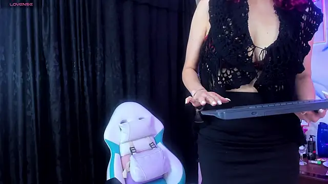 Snapshot of Perla_Franco chatting on March 22, 5:06 am Perla Franco online show from March 22, 5:06 am