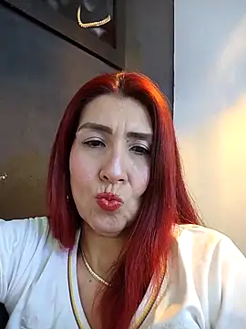 Snapshot of Perla_Franco chatting on November 11, 8:20 pm Perla Franco online show from November 11, 8:20 pm