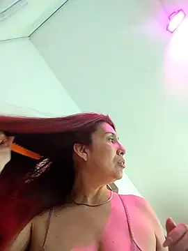 Snapshot of Perla_Franco chatting on December 3, 5:15 am Perla Franco online show from December 3, 5:15 am