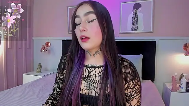 Snapshot of elodie_walker chatting on September 18, 12:29 pm elodie walker online show from September 18, 12:29 pm