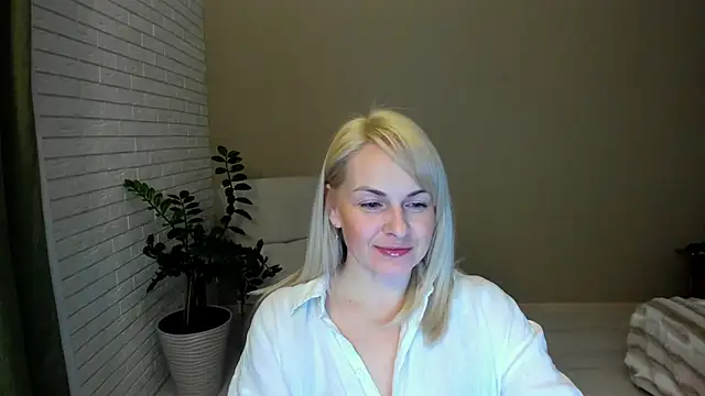 Alicee Gracee online show from March 7, 9:12 pm