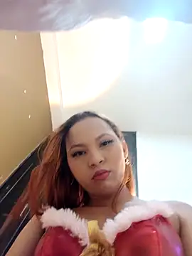 Snapshot of Heicy___ chatting on December 27, 4:43 pm Heicy online show from December 27, 4:43 pm
