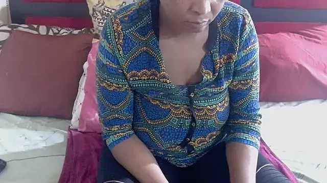 Snapshot of MaximTease24 chatting on November 27, 5:48 pm MaximTease24 online show from November 27, 5:48 pm