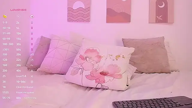 Mia Heartt online show from March 9, 4:33 pm