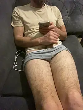 Snapshot of mertt3457 chatting on March 17, 8:19 pm mertt3457 online show from March 17, 8:19 pm