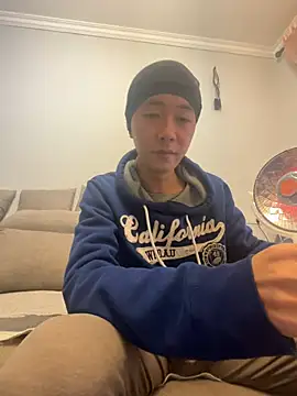 Snapshot of ngg9414 chatting on February 15, 6:44 am ngg9414 online show from February 15, 6:44 am