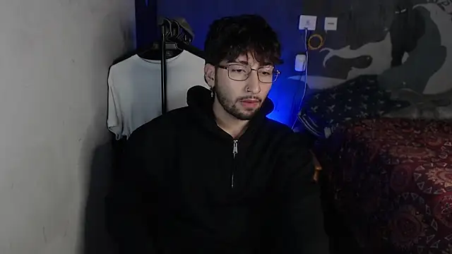 Dereck Dickson online show from November 9, 3:05 am