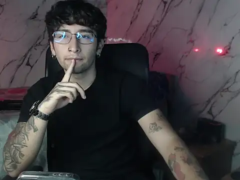 Dereck Dickson online show from March 20, 5:23 am