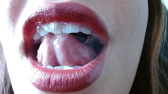 miss evoleth2 online show from December 5, 7:54 pm