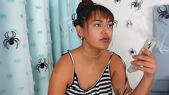 AshiaEkta1 online show from November 18, 6:40 am