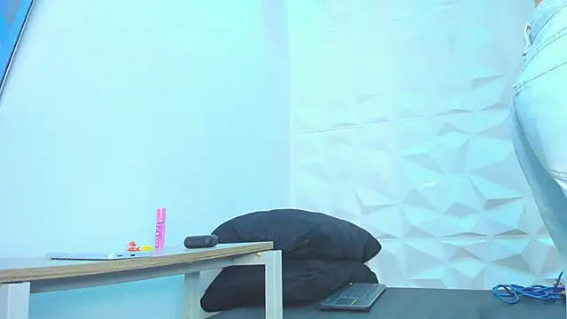 Snapshot of MarieMyller chatting on October 9, 12:36 pm MarieMyller online show from October 9, 12:36 pm
