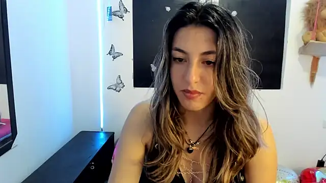 queen-natty online show from February 6, 7:45 am