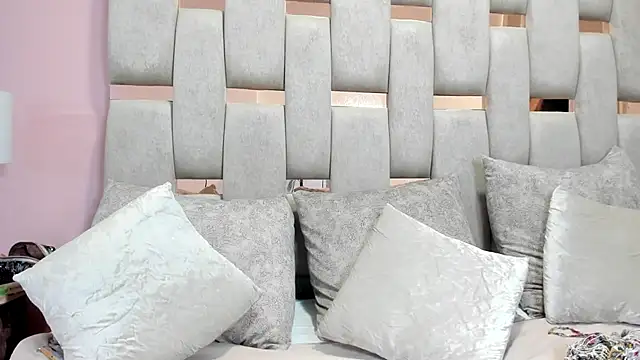 nicole fisherr online show from January 18, 4:38 am