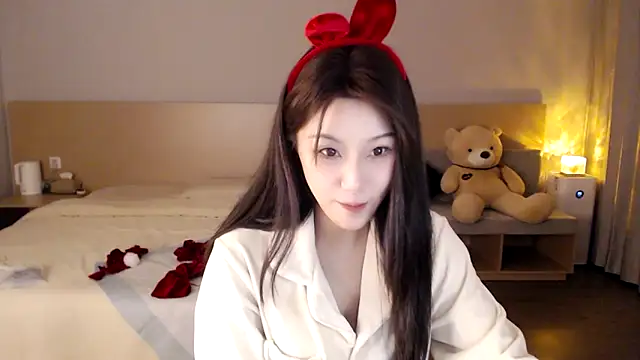 Lucky-baby online show from December 24, 4:40 pm