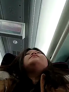 hello098712 online show from March 15, 12:45 pm