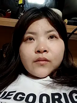 hello098712 online show from March 17, 1:08 pm