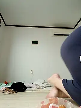 hello098712 online show from September 20, 9:43 am