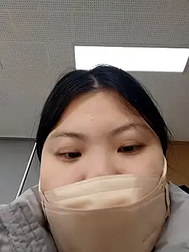 hello098712 online show from November 17, 3:23 am