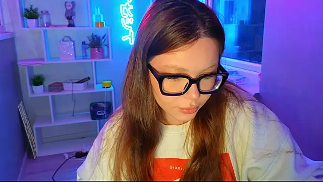 CutiePie3 online show from March 13, 7:09 pm