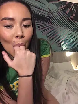 mayakitsune69 online show from March 22, 3:31 pm