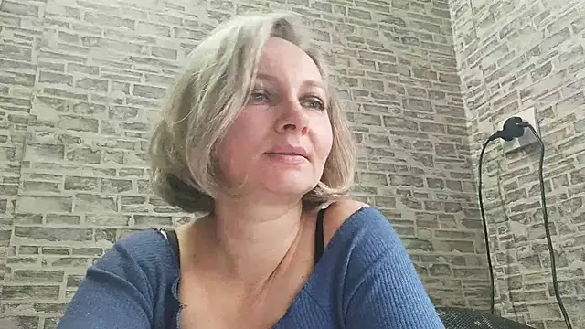 EdithManning online show from February 7, 8:44 am