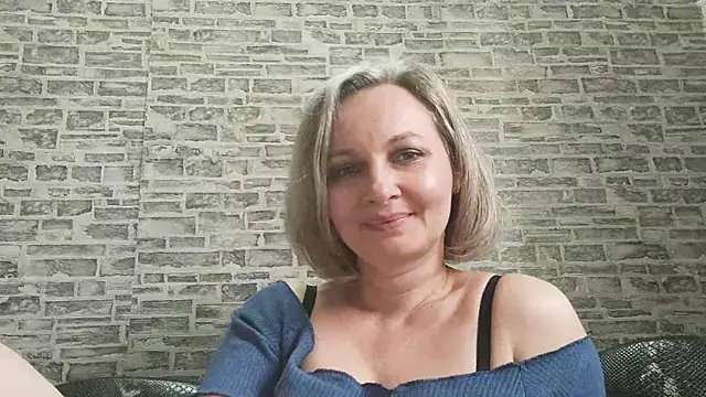 EdithManning online show from March 10, 12:15 pm