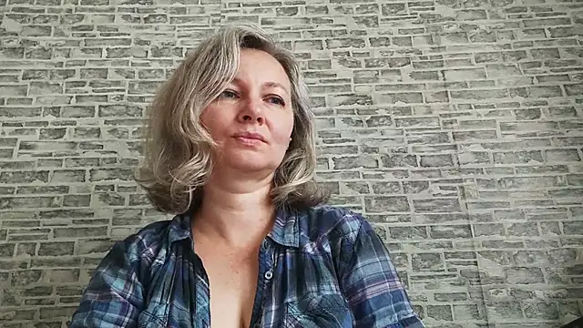 EdithManning online show from September 10, 5:07 am