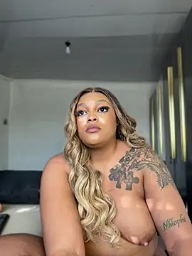 Naughty-Mel online show from May 29, 7:06 am
