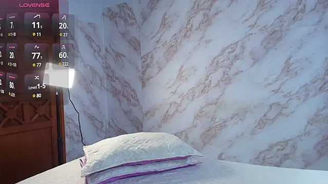 lucia brown online show from January 30, 5:17 pm