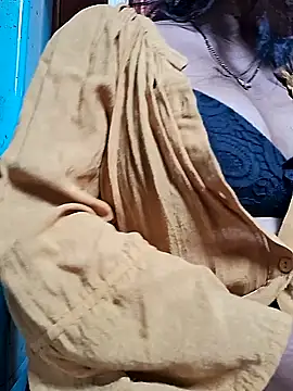 Hot-Anuska online show from March 7, 5:29 am