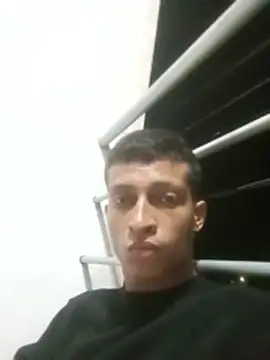 Snapshot of wolf_james123 chatting on April 24, 3:53 am wolf james123 online show from April 24, 3:53 am