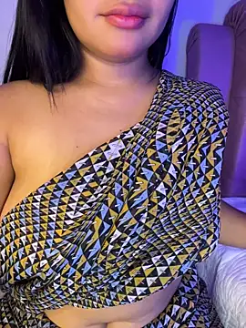 Snapshot of shara_queen1 chatting on May 9, 3:12 am shara queen1 online show from May 9, 3:12 am