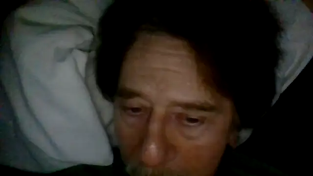 Snapshot of frankie7inch chatting on May 16, 7:05 am frankie7inch online show from May 16, 7:05 am