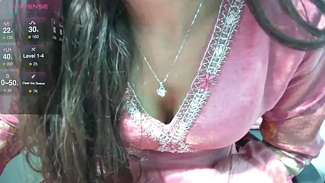 Snapshot of Only_hunny chatting on February 22, 5:02 pm Only hunny online show from February 22, 5:02 pm