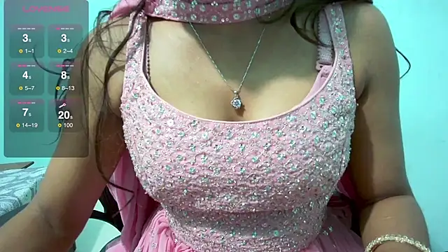 Snapshot of Only_hunny chatting on February 24, 7:52 pm Only hunny online show from February 24, 7:52 pm
