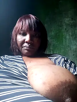 Snapshot of chubbydoll122 chatting on September 27, 7:57 am chubbydoll122 online show from September 27, 7:57 am