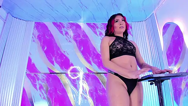 Snapshot of The_Babylon_of_girls chatting on November 23, 10:20 pm The Babylon of girls online show from November 23, 10:20 pm